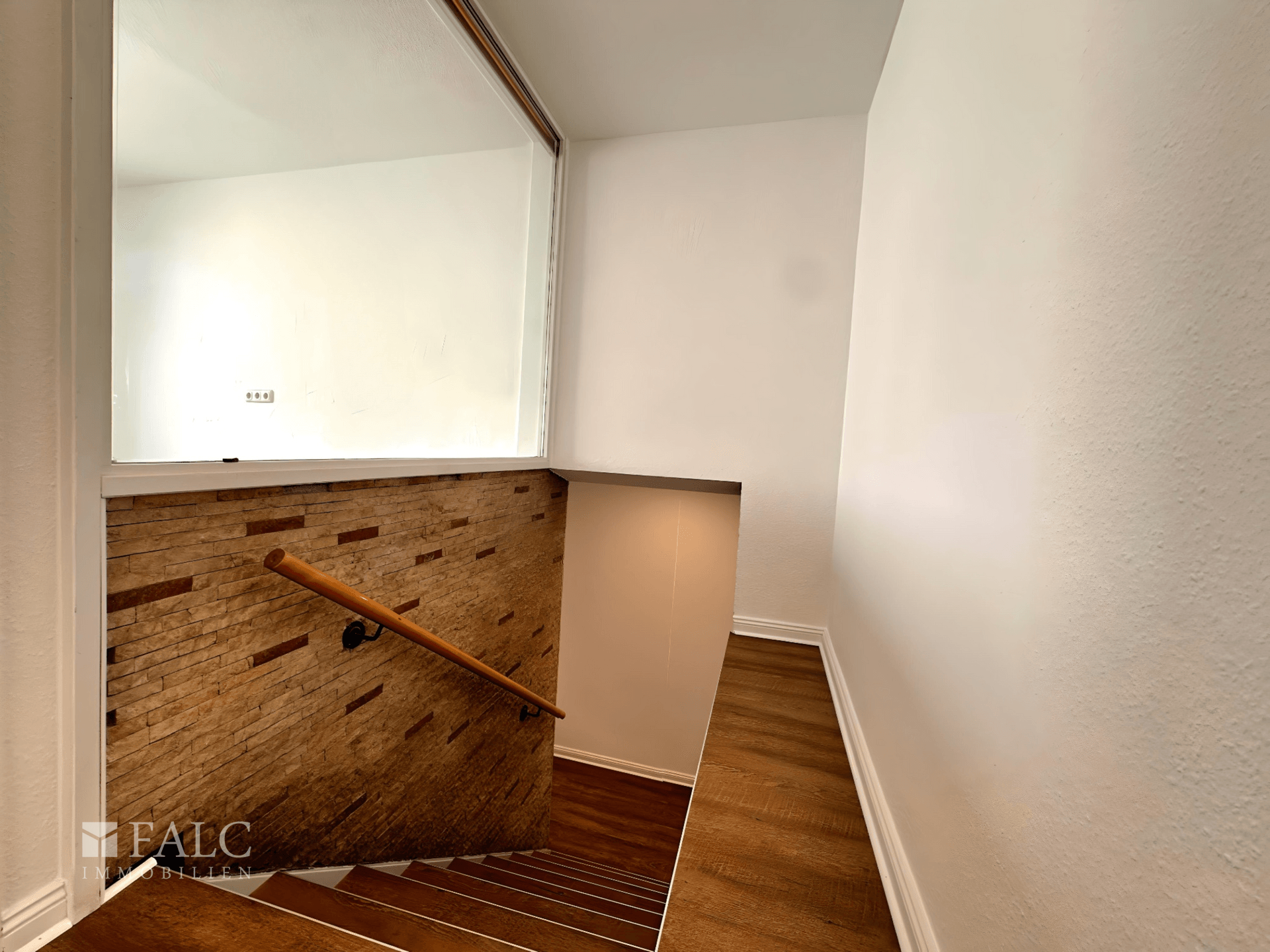 ***Zwei Wohneinheiten, viele Möglichkeiten – Ihr neues Zuhause wartet!*** – Schwerin – Vorschaubild 10