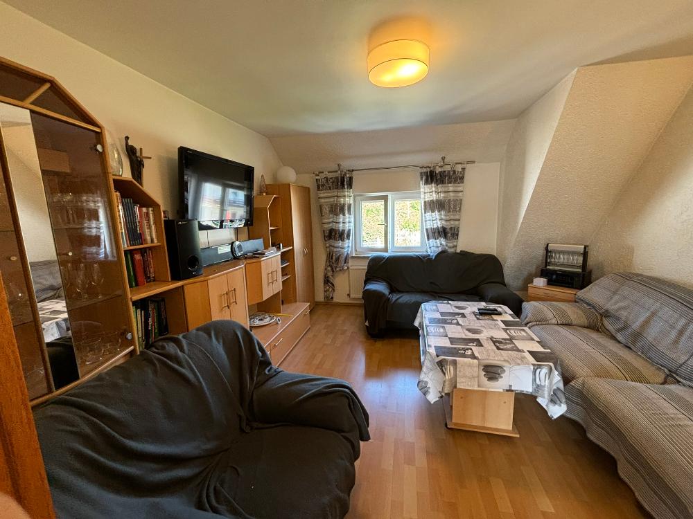 +++ Charmantes, modernisiertes Ein- bis Zweifamilienhaus mit Doppelgarage, Garten, Terrasse und herrlichem Panoramablick +++ – Neunkirchen – Vorschaubild 4