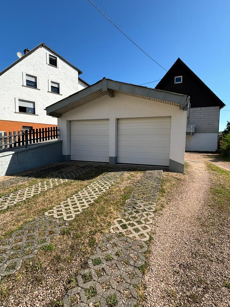+++ Charmantes, modernisiertes Ein- bis Zweifamilienhaus mit Doppelgarage, Garten, Terrasse und herrlichem Panoramablick +++ – Neunkirchen – Vorschaubild 11