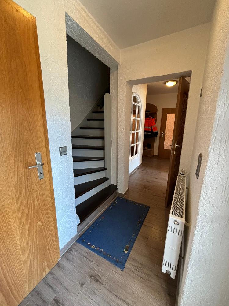 +++ Charmantes, modernisiertes Ein- bis Zweifamilienhaus mit Doppelgarage, Garten, Terrasse und herrlichem Panoramablick +++ – Neunkirchen – Vorschaubild 15