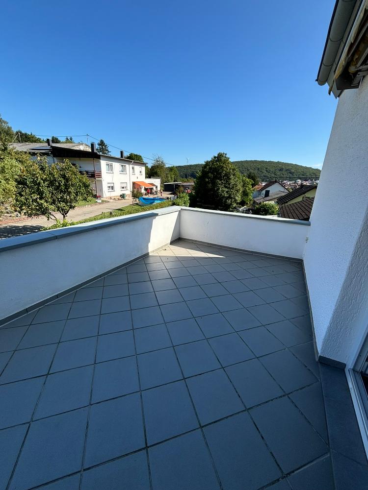 +++ Charmantes, modernisiertes Ein- bis Zweifamilienhaus mit Doppelgarage, Garten, Terrasse und herrlichem Panoramablick +++ – Neunkirchen – Vorschaubild 29