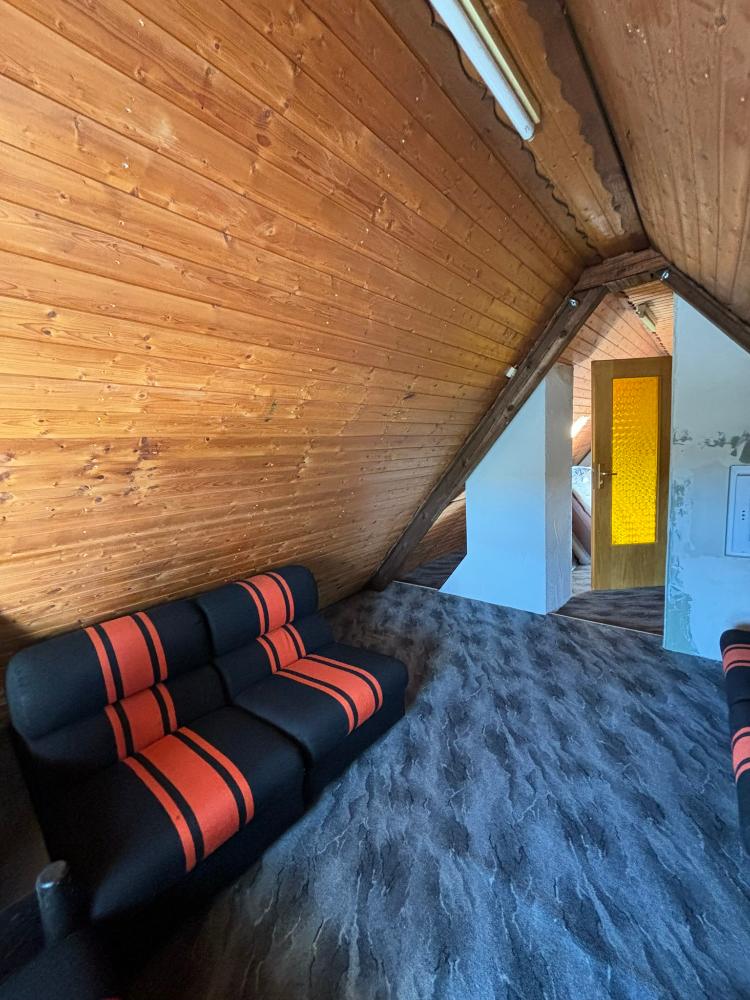 +++ Charmantes, modernisiertes Ein- bis Zweifamilienhaus mit Doppelgarage, Garten, Terrasse und herrlichem Panoramablick +++ – Neunkirchen – Vorschaubild 46