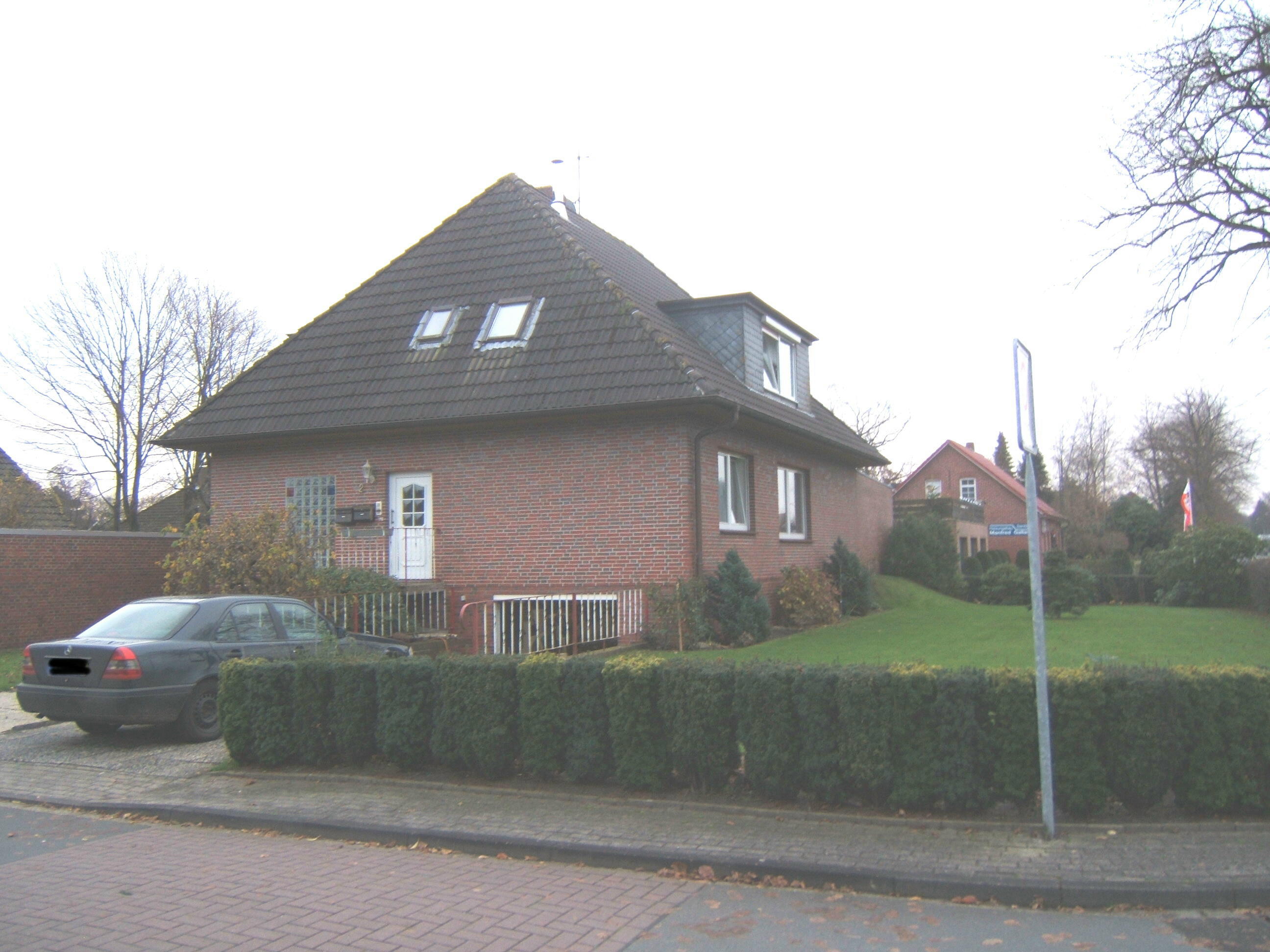 Schortens, OT Grafschaft: Zweifamilienhaus mit Tiefgarage – Schortens – Vorschaubild 17