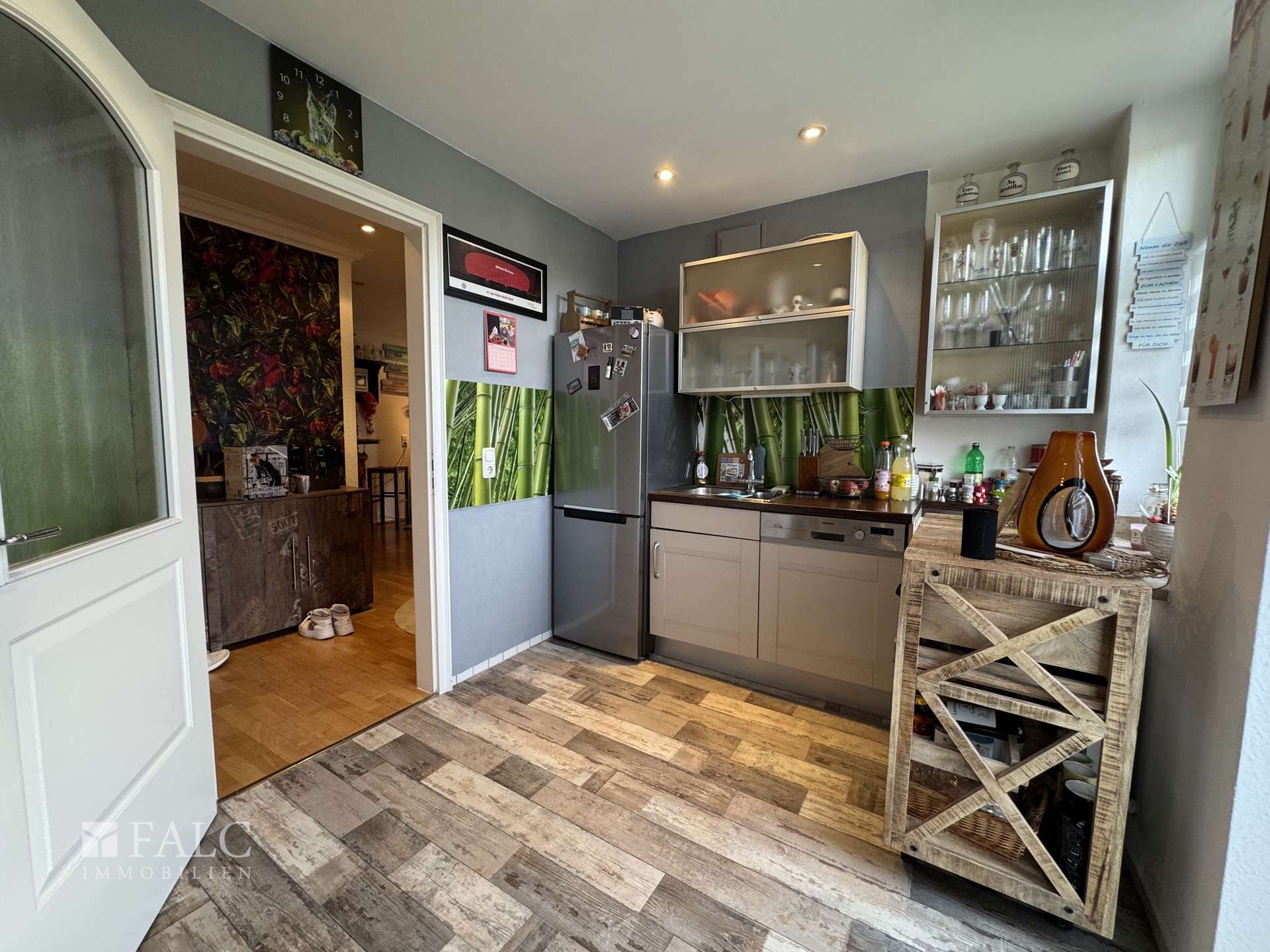 Property thumbnail 2