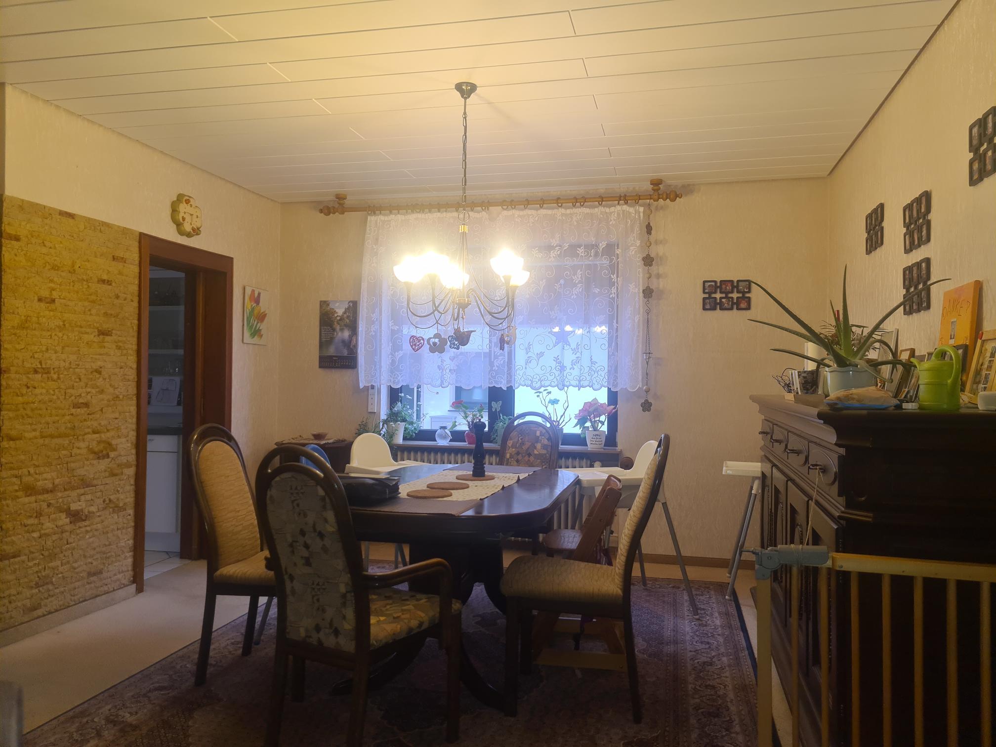 Großzügiges topgepflegtes 1- bis 2-Familienhaus in bester Wohnlage von Bexbach – Bexbach – Vorschaubild 10