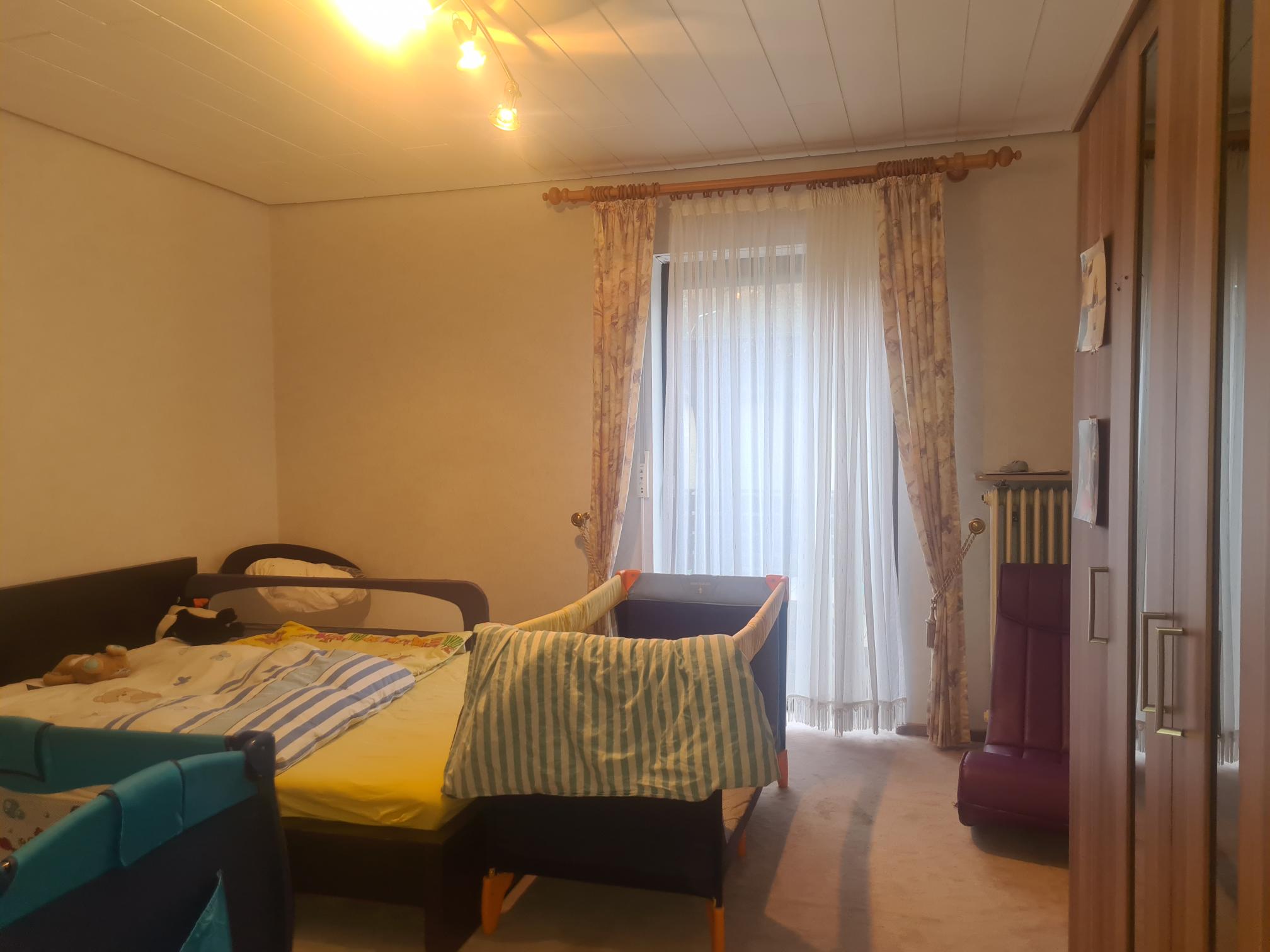 Großzügiges topgepflegtes 1- bis 2-Familienhaus in bester Wohnlage von Bexbach – Bexbach – Vorschaubild 15
