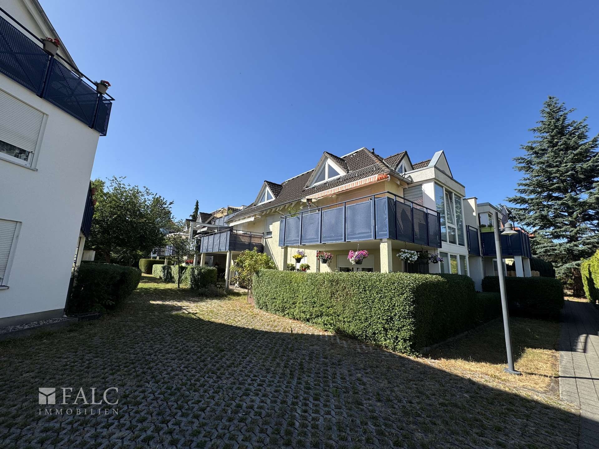 Property thumbnail 6