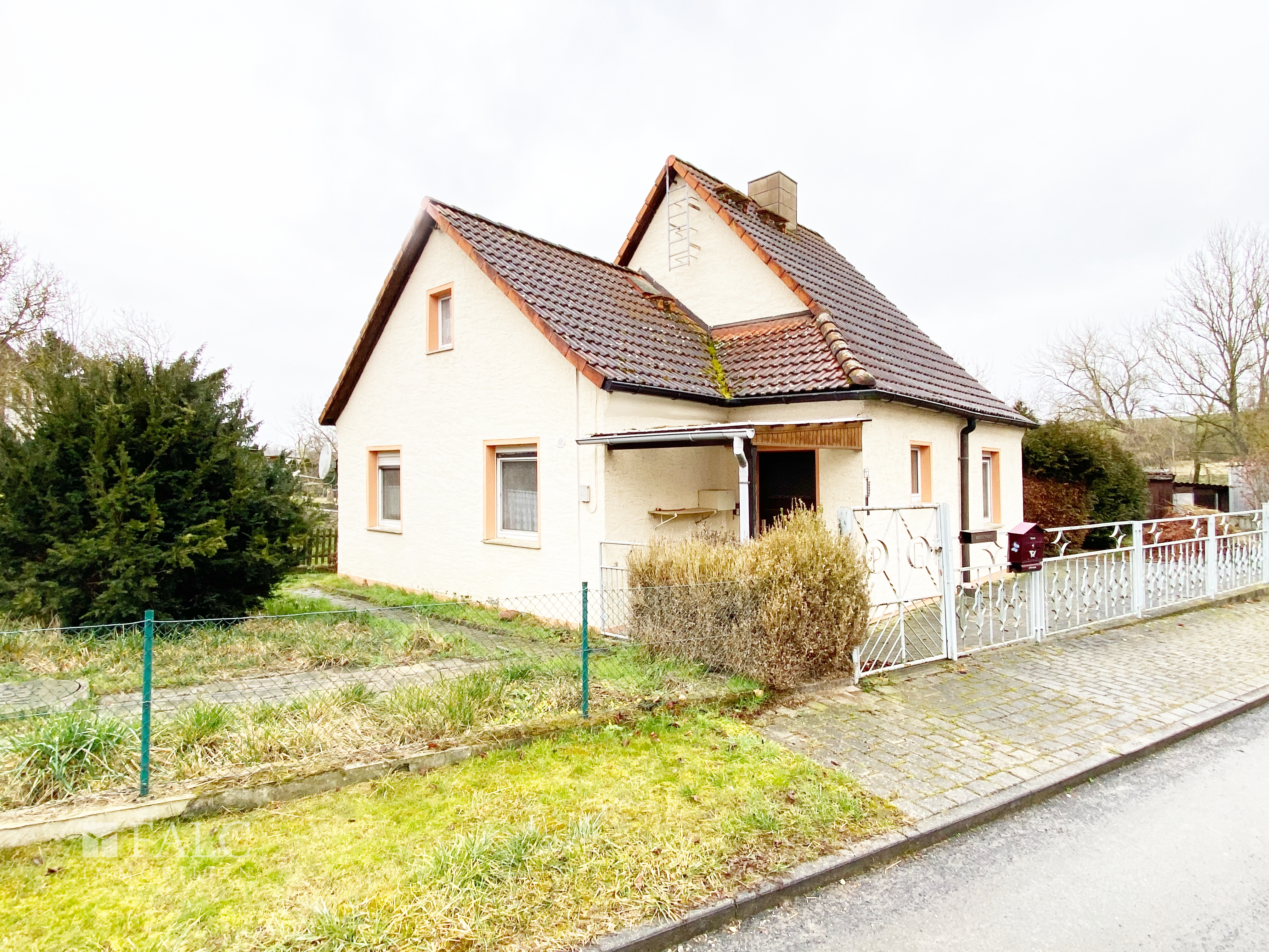 Kompaktes Haus Nähe Naumburg und Osterfeld mit viel Garten und Natur rundum - KfW55-Standard möglich – Mertendorf OT Großgestewitz – Vorschaubild 2