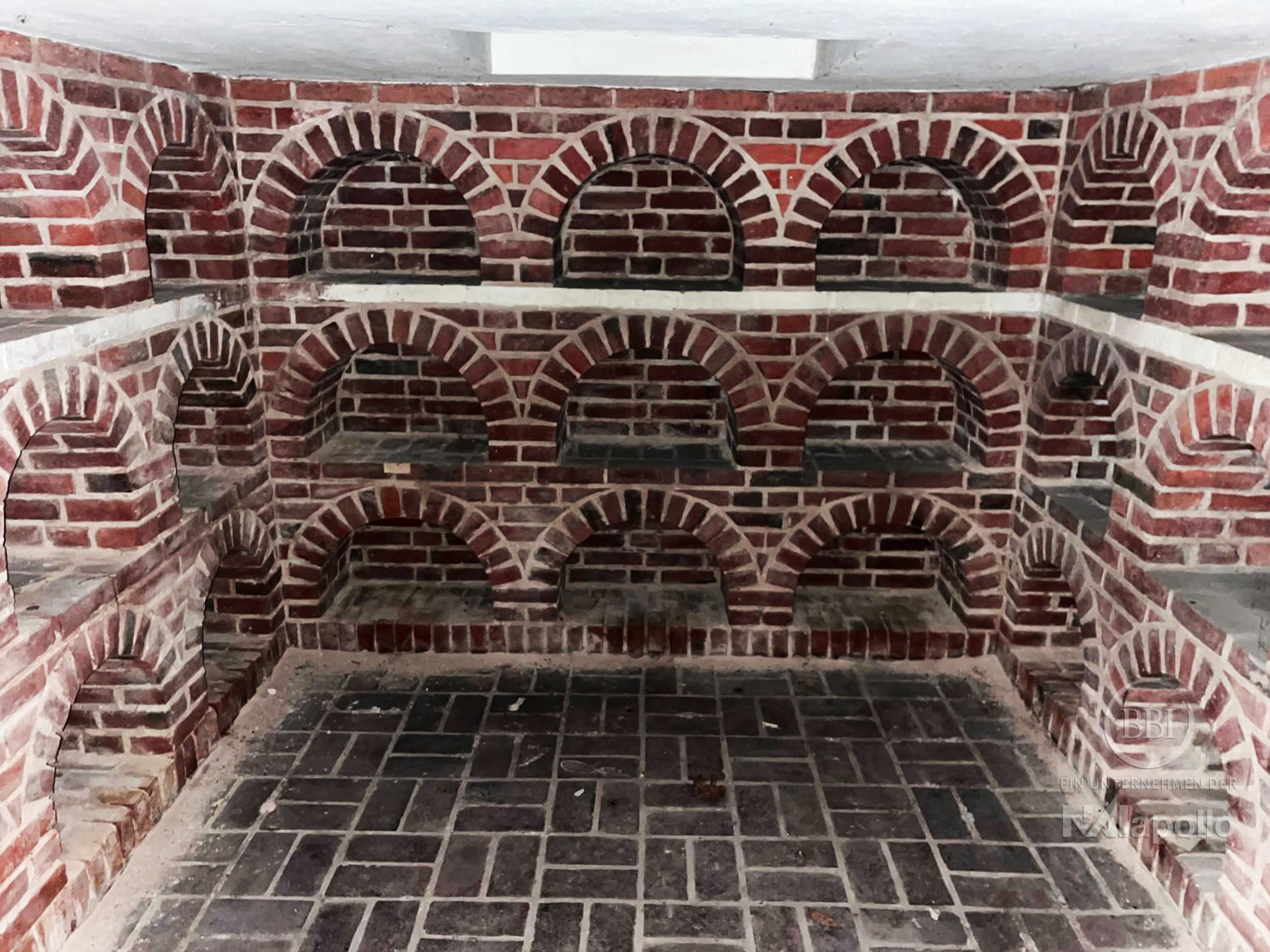 bg