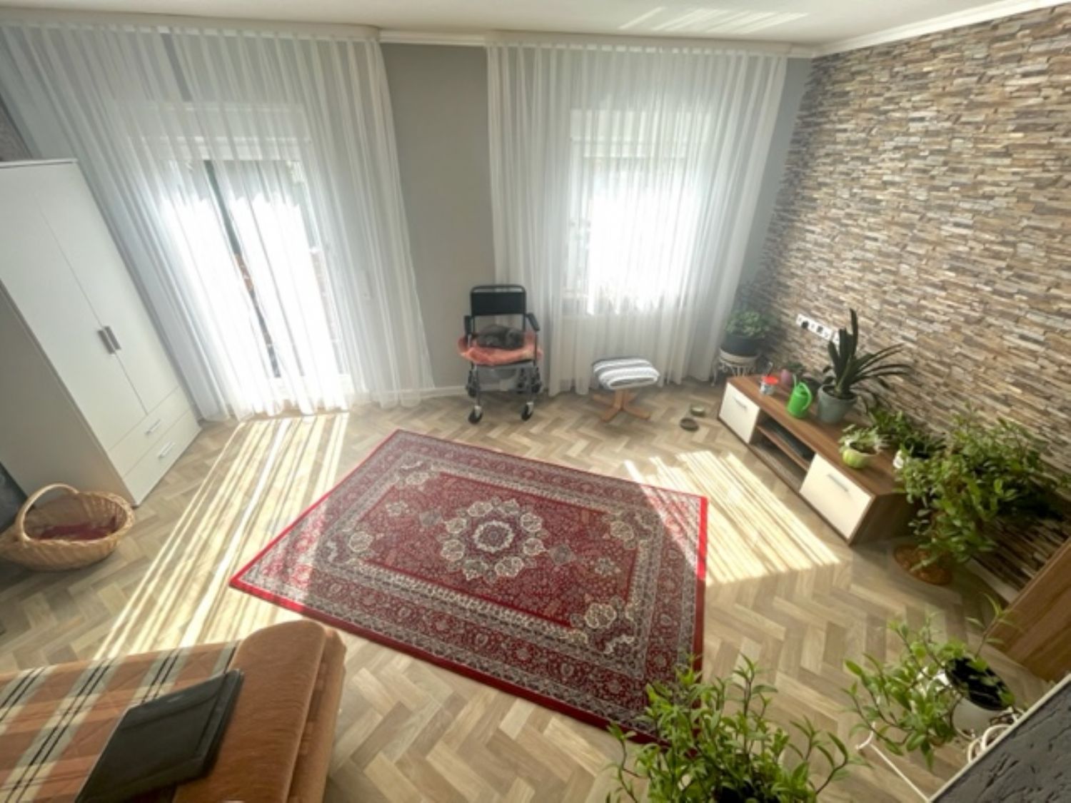 Property thumbnail 9