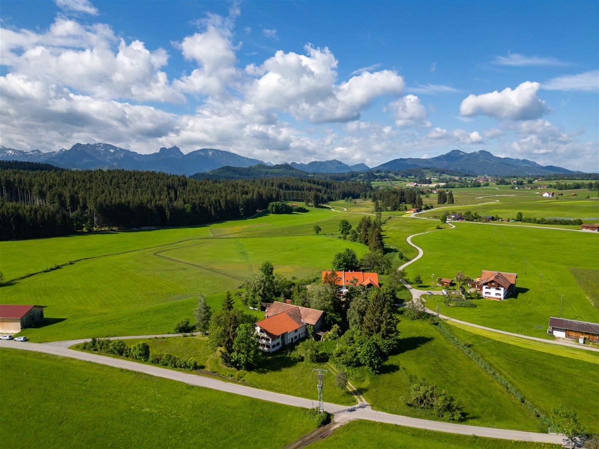Ihr Bauernhaustraum auf dem Land - Authentisch & idyllisch – Seeg – Vorschaubild 2