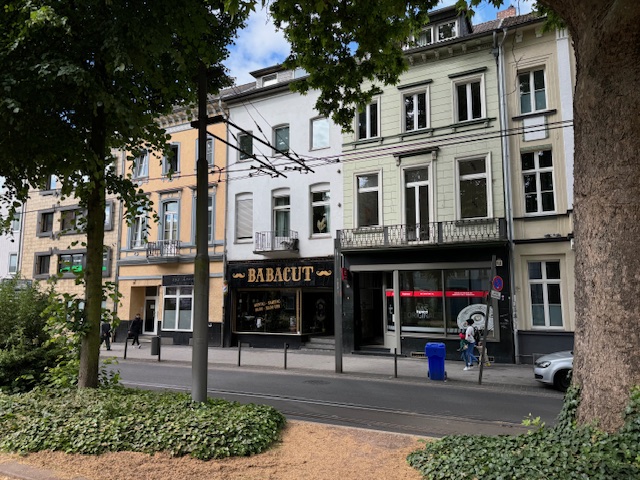 bg