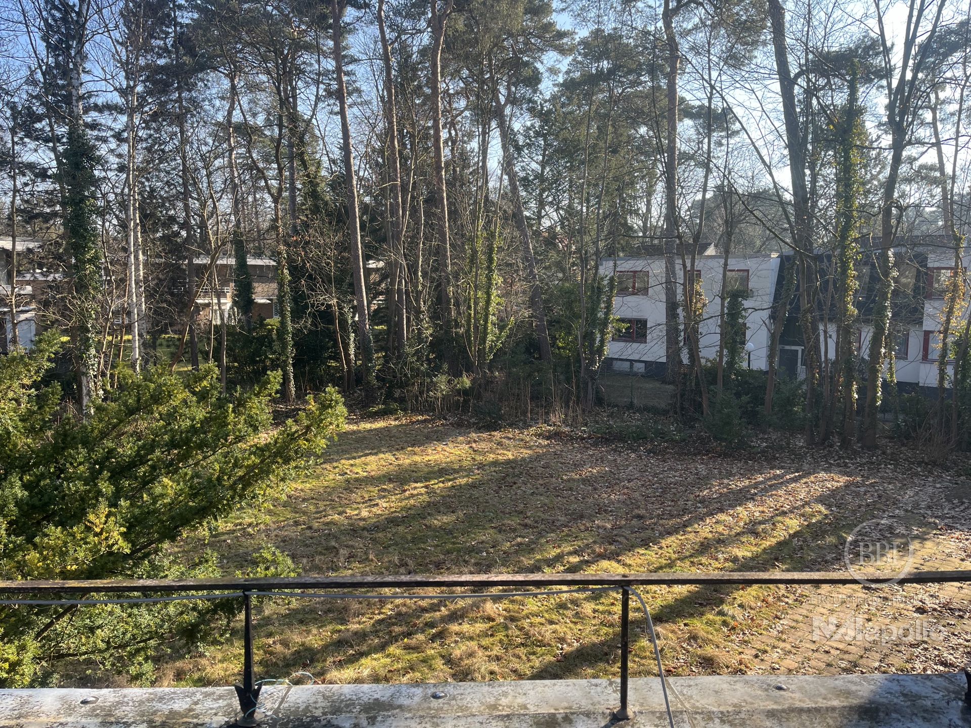 Property thumbnail 12