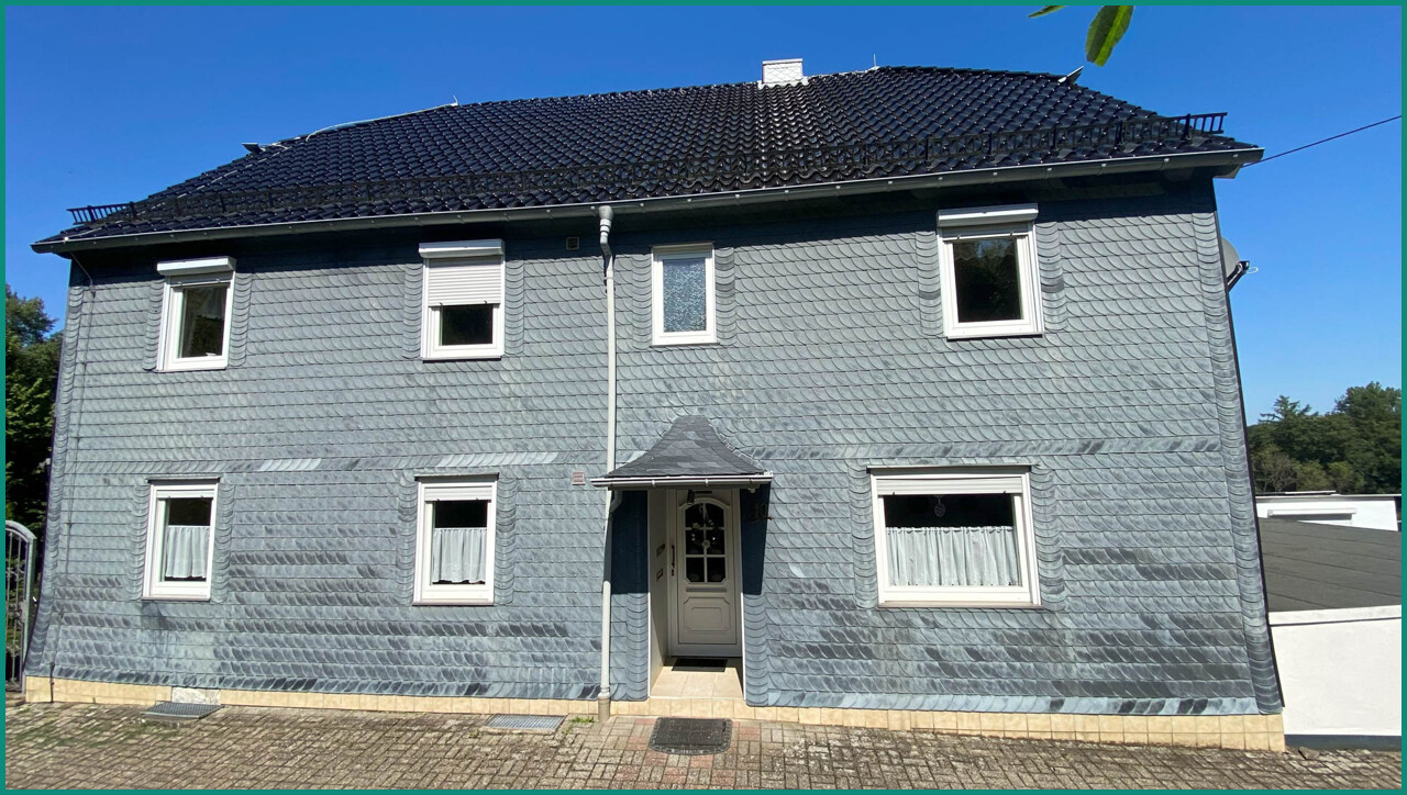 Immobilie in Radevormwald - TRAUMGRUNDSTÜCK IN LÄNDLICHER IDYLLE MIT MEHRGENERATIONENHAUS IN RADEVORMWALD, PROVISIONSFREI - Bild 1