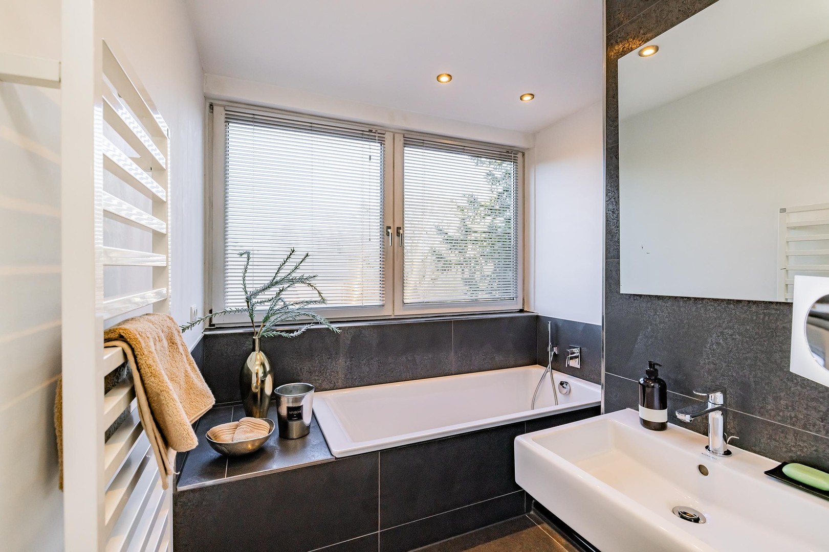 Property thumbnail 10