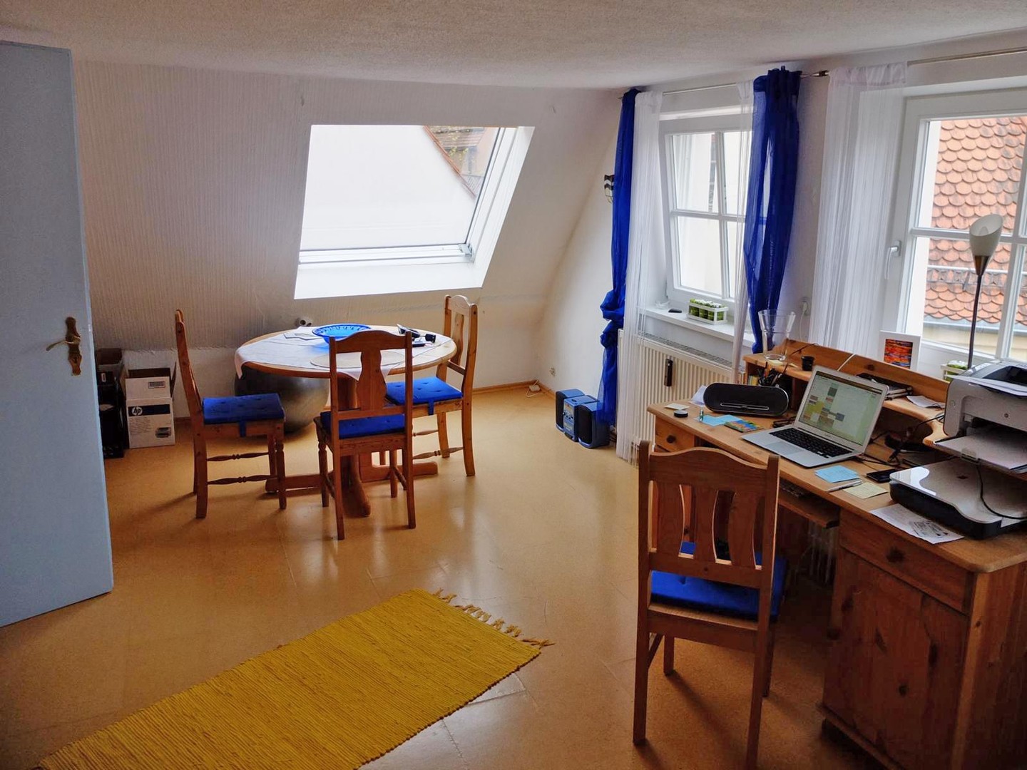 Charmante 2-Zimmer Dachgeschoss-Wohnung im Herzen der Altstadt – Augsburg – Vorschaubild 2