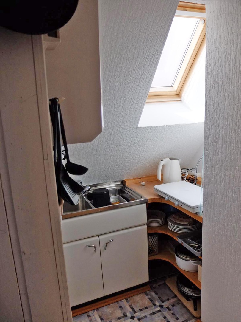 Charmante 2-Zimmer Dachgeschoss-Wohnung im Herzen der Altstadt – Augsburg – Vorschaubild 9