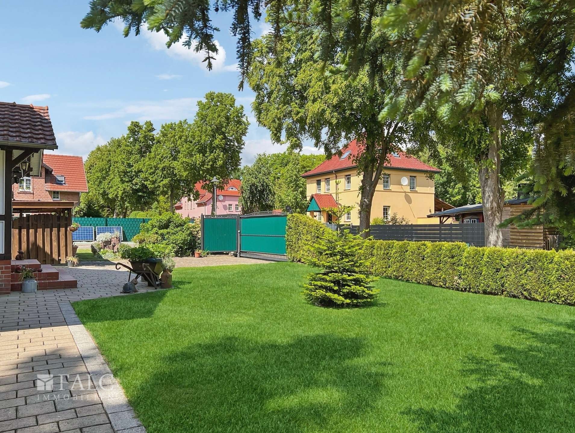 Provisionsfrei. Attraktive Doppelhaushälfte mit Pool in ruhiger Lage! – Stendal OT Uchtspringe – Vorschaubild 14