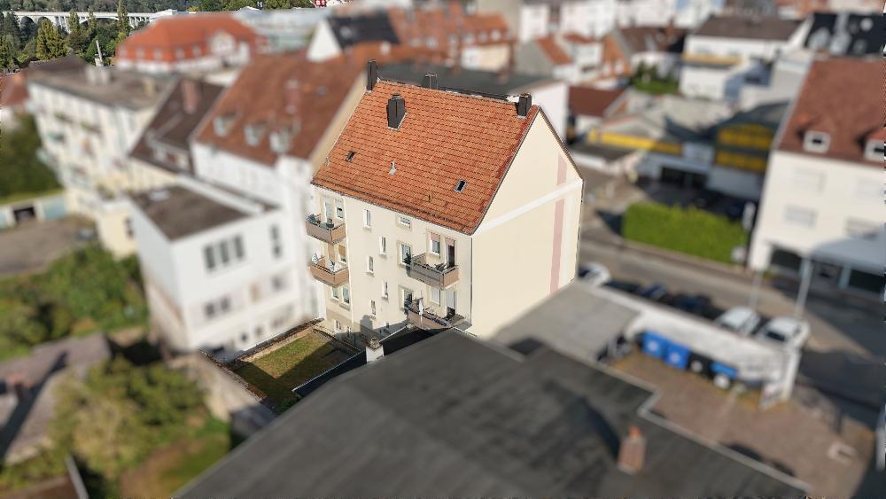 +++Stadtzentrum: Attraktives, gepflegtes 4-Familienhaus mit Südbalkonen, Südgarten und Ausbaureserve in bester Wohnlage+++ – Pirmasens – Vorschaubild 2