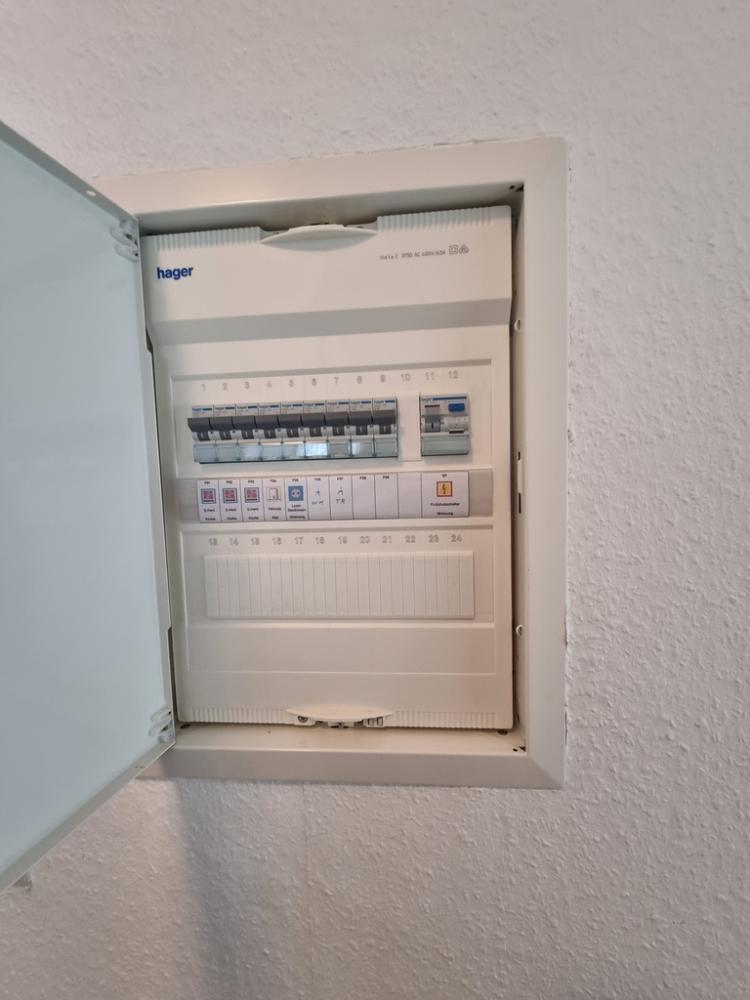 +++Stadtzentrum: Attraktives, gepflegtes 4-Familienhaus mit Südbalkonen, Südgarten und Ausbaureserve in bester Wohnlage+++ – Pirmasens – Vorschaubild 10