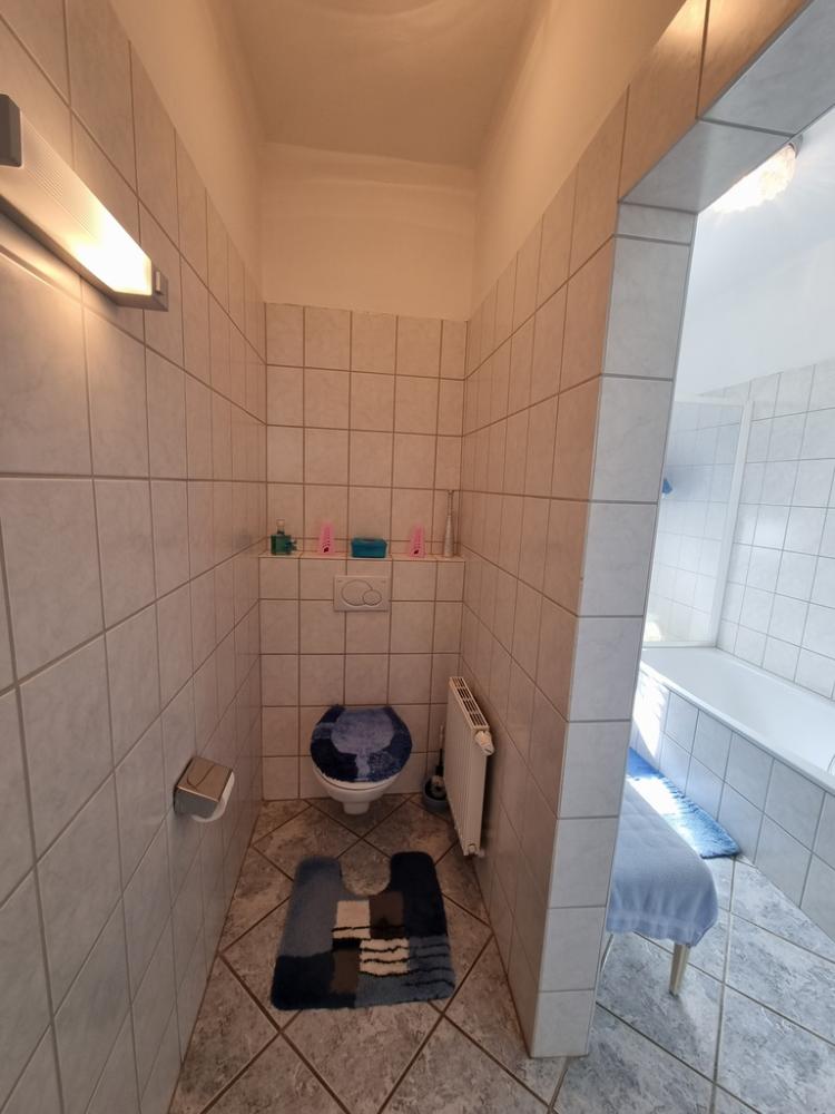 +++Stadtzentrum: Attraktives, gepflegtes 4-Familienhaus mit Südbalkonen, Südgarten und Ausbaureserve in bester Wohnlage+++ – Pirmasens – Vorschaubild 11
