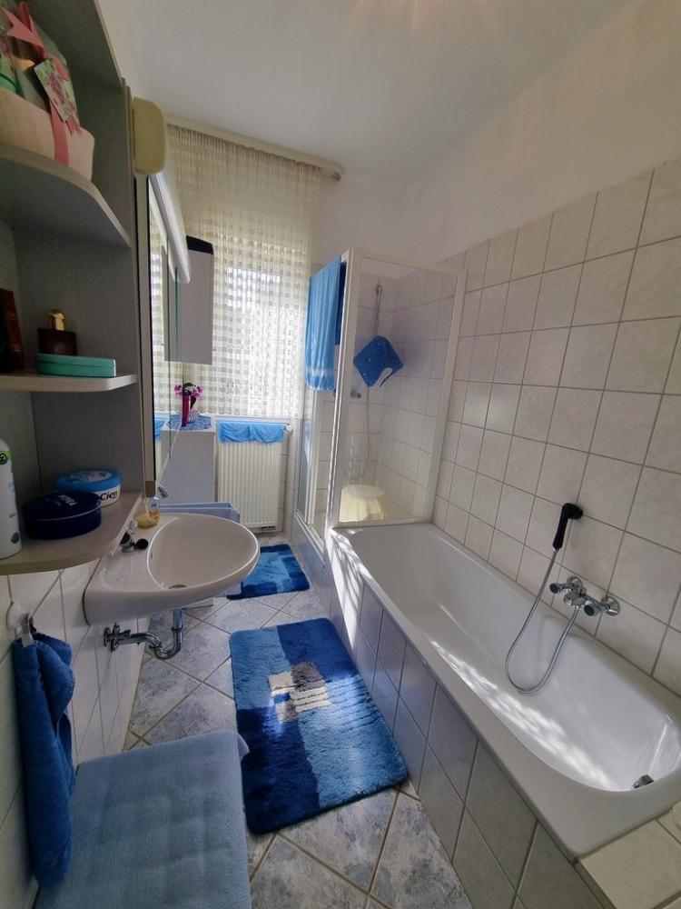 +++Stadtzentrum: Attraktives, gepflegtes 4-Familienhaus mit Südbalkonen, Südgarten und Ausbaureserve in bester Wohnlage+++ – Pirmasens – Vorschaubild 12
