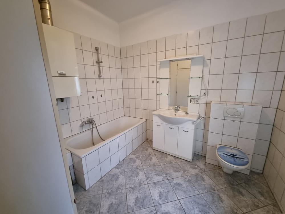 +++Stadtzentrum: Attraktives, gepflegtes 4-Familienhaus mit Südbalkonen, Südgarten und Ausbaureserve in bester Wohnlage+++ – Pirmasens – Vorschaubild 35
