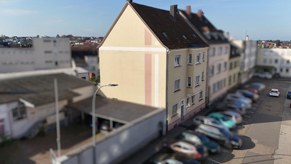 +++Stadtzentrum: Attraktives, gepflegtes 4-Familienhaus mit Südbalkonen, Südgarten und Ausbaureserve in bester Wohnlage+++ – Pirmasens – Vorschaubild 50