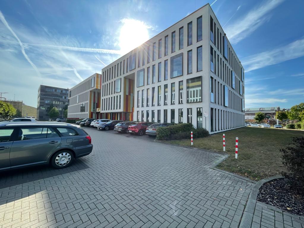 bg