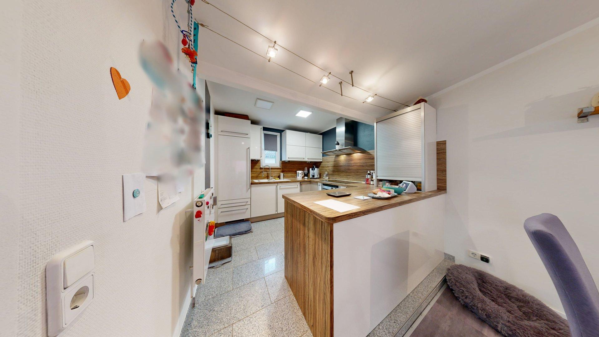 ~~ GEPFLEGTES SANIERTES EINFAMILIENHAUS MIT BALKON, STELLPLATZ, INNENHOF UND NEBENGEBÄUDE ~~ – Lampertheim – Vorschaubild 13