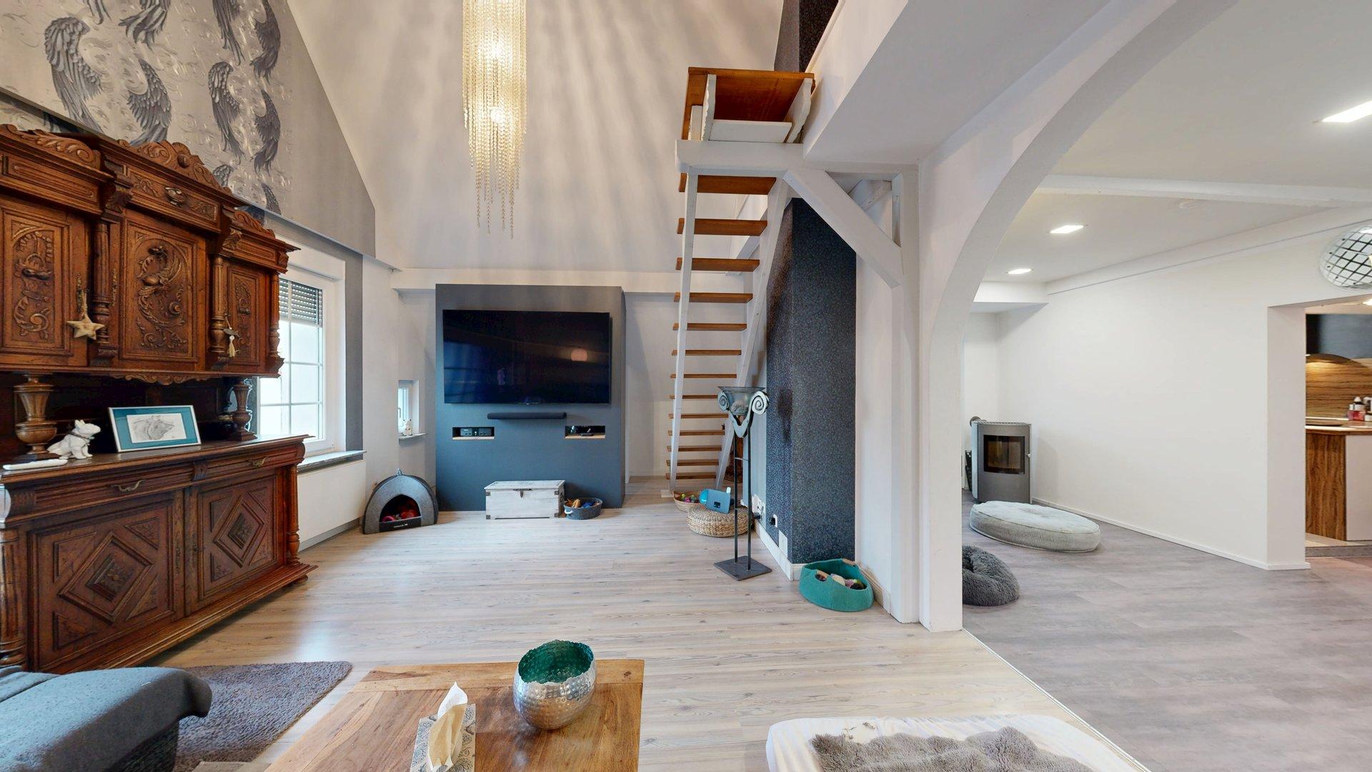 ~~ GEPFLEGTES SANIERTES EINFAMILIENHAUS MIT BALKON, STELLPLATZ, INNENHOF UND NEBENGEBÄUDE ~~ – Lampertheim – Vorschaubild 15