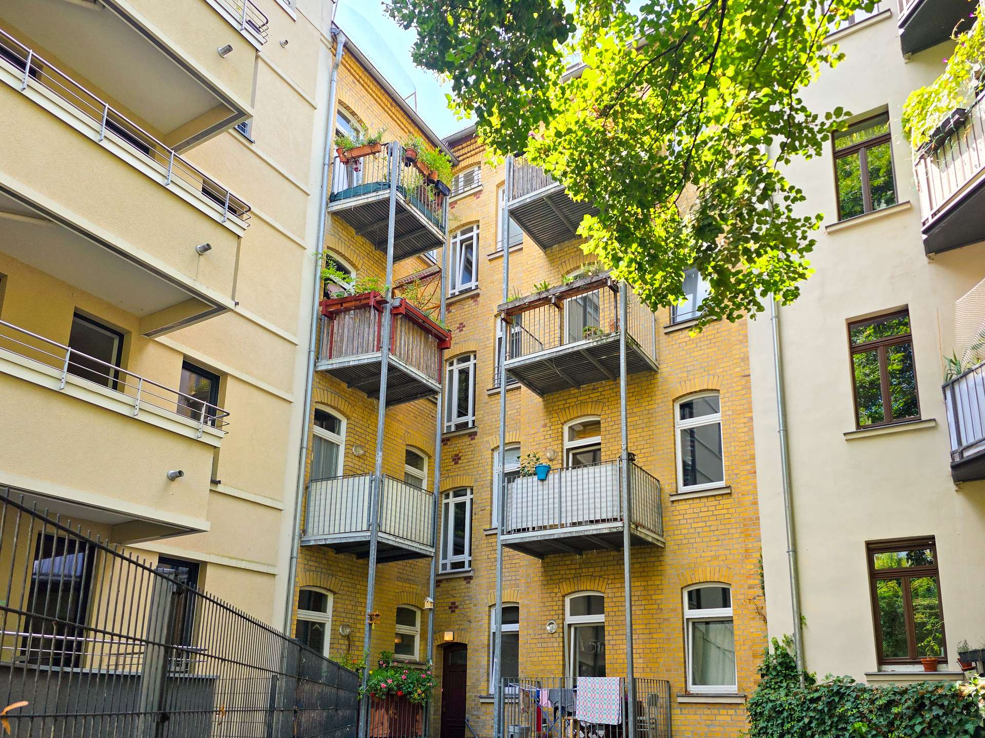 Property thumbnail 12