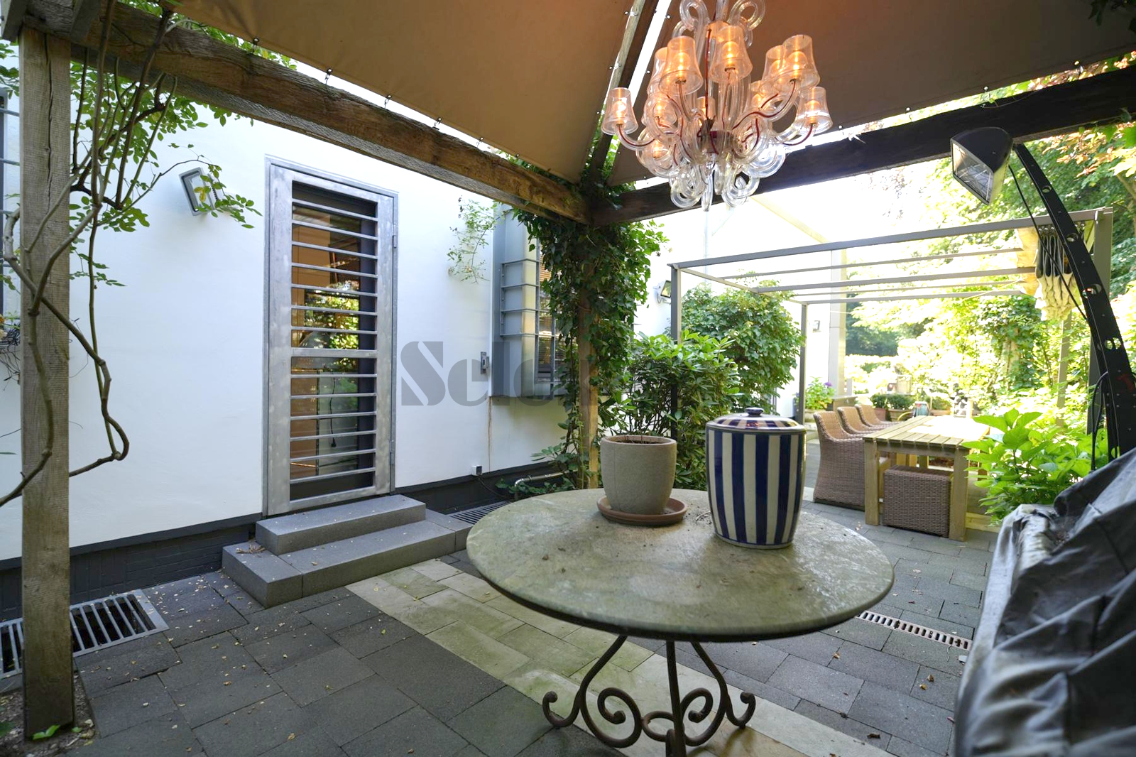Villa mit Wow-Effekt in Duisburg Ungelsheim mit viel Komfort und Ambiente für ein exklusives Leben – Duisburg / Ungelsheim – Vorschaubild 31