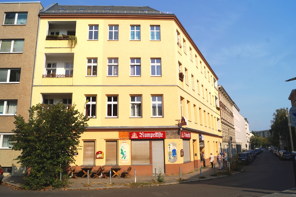Historisches Wohn- und Geschäftshaus in Berlin Charlottenburg – charmantes Investment mit Tradition!