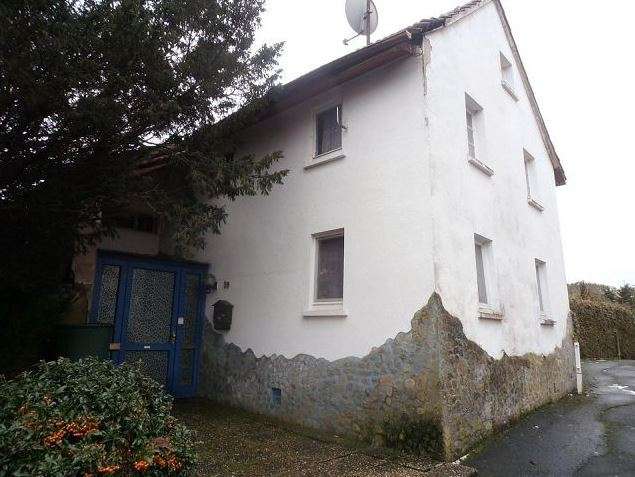 freistehendes Einfamilienhaus mit Entwicklungspotenzial! Unsaniert - Schnäppchen! – Eiterfeld – Vorschaubild 3