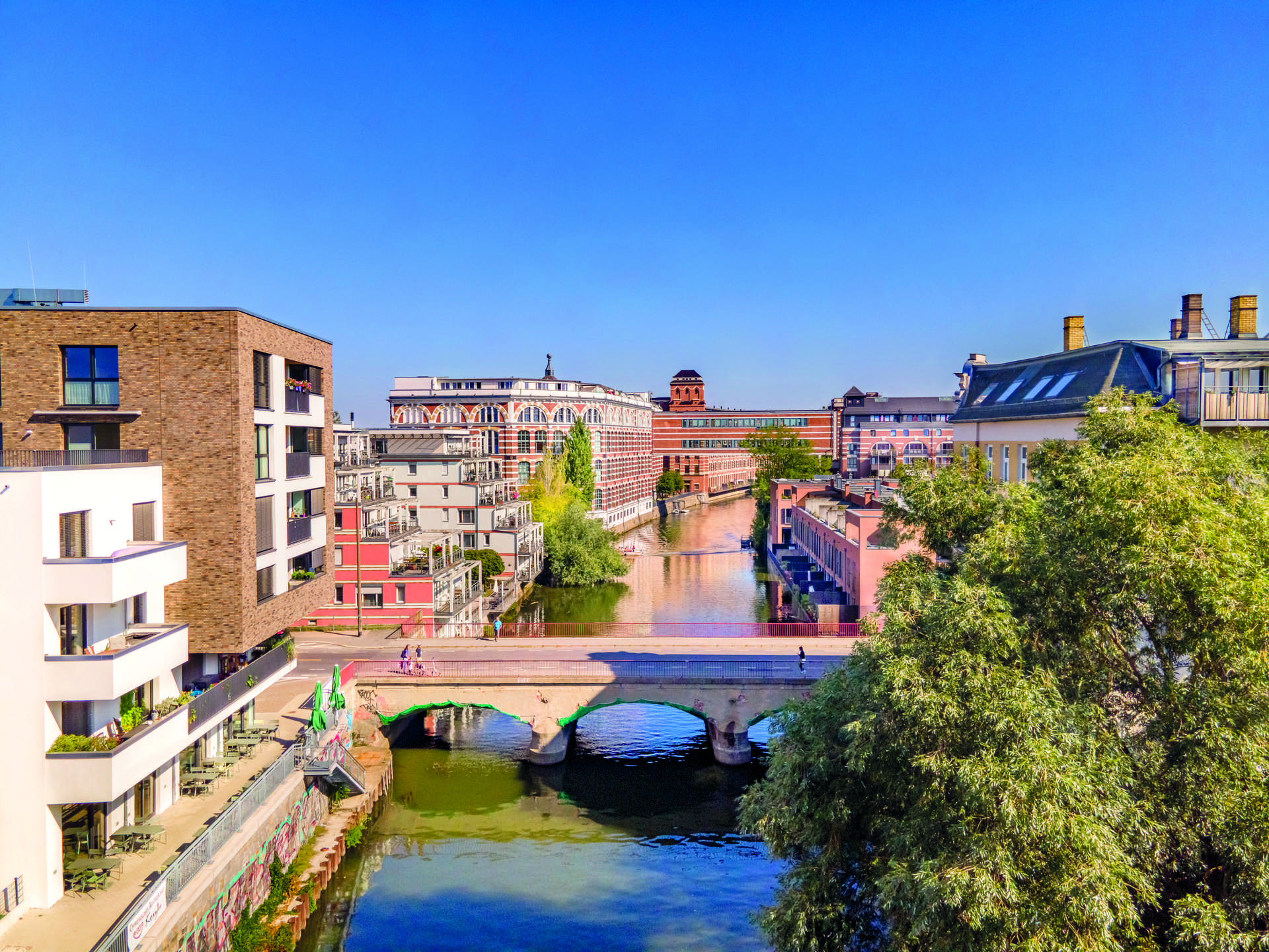 Property thumbnail 11