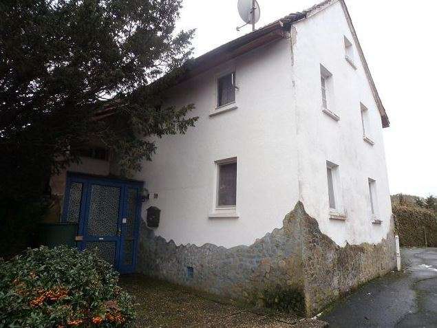 Freistehendes,unsaniertes Einfamilienhaus mit Entwicklungspotenzial und großem Grundstück!! – Eiterfeld – Vorschaubild 4