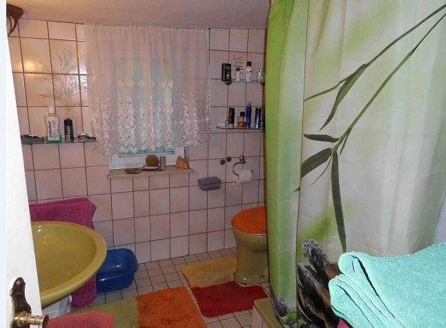 Freistehendes,unsaniertes Einfamilienhaus mit Entwicklungspotenzial und großem Grundstück!! – Eiterfeld – Vorschaubild 8
