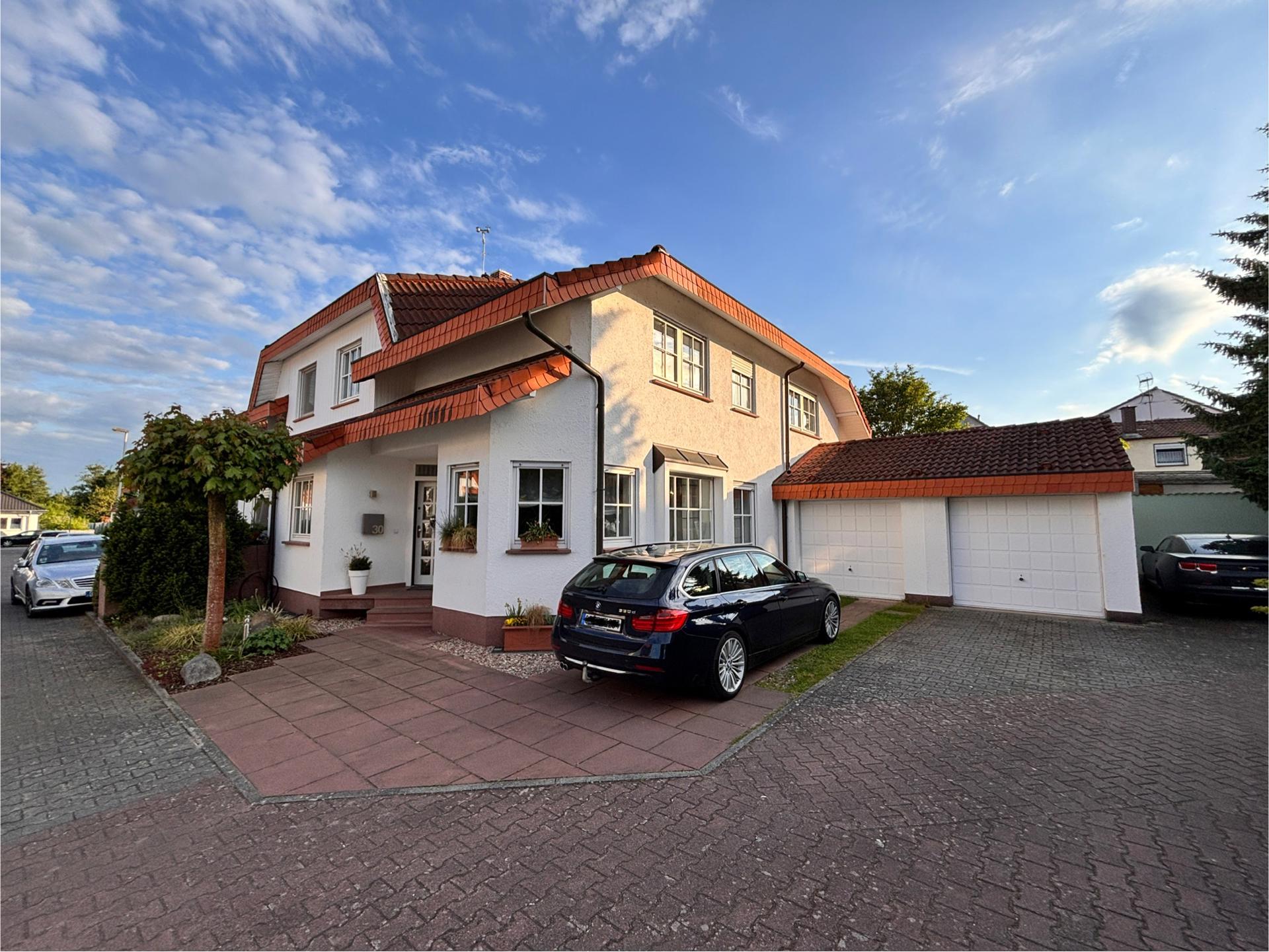 Familienfreundliche Doppelhaushälfte mit Garten und Garage – Rodgau – Vorschaubild 11