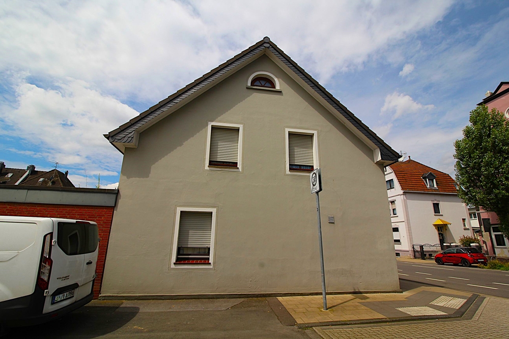 Kernsaniertes Einfamilienhaus mit (Bau)-Grundstück und großem Anbau mit vielen Nutzungsmöglichkeiten – Solingen – Vorschaubild 33