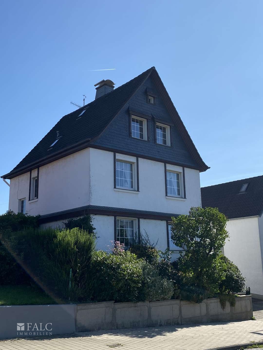 Ein Haus mit Geschichte und Zukunft – Wohnen & Arbeiten vereint auf großem Grundstück – Wuppertal – Vorschaubild 2