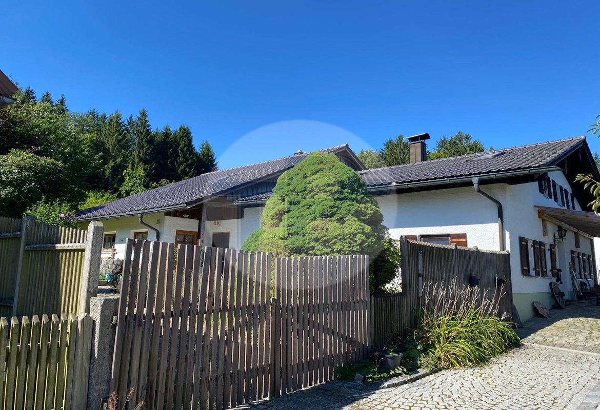 FERNBLICK - URIGES LANDHAUS MIT NEBENGÄUBEDEN – Freyung – Vorschaubild 9