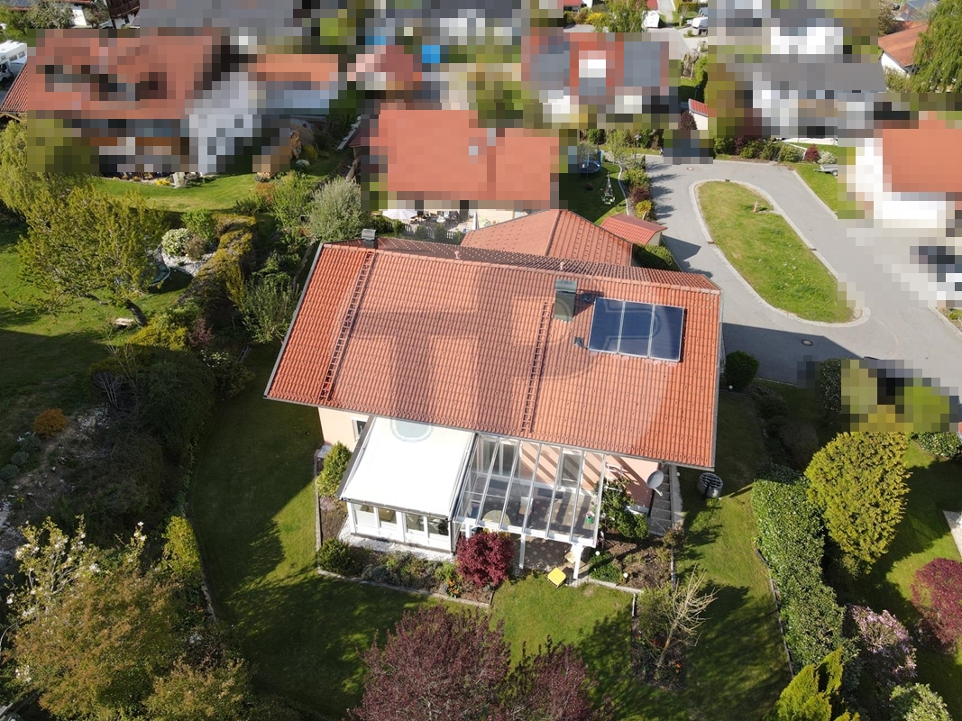 REPRÄSENTATIVES EINFAMILIENHAUS – Kirchberg i. Wald – Vorschaubild 2
