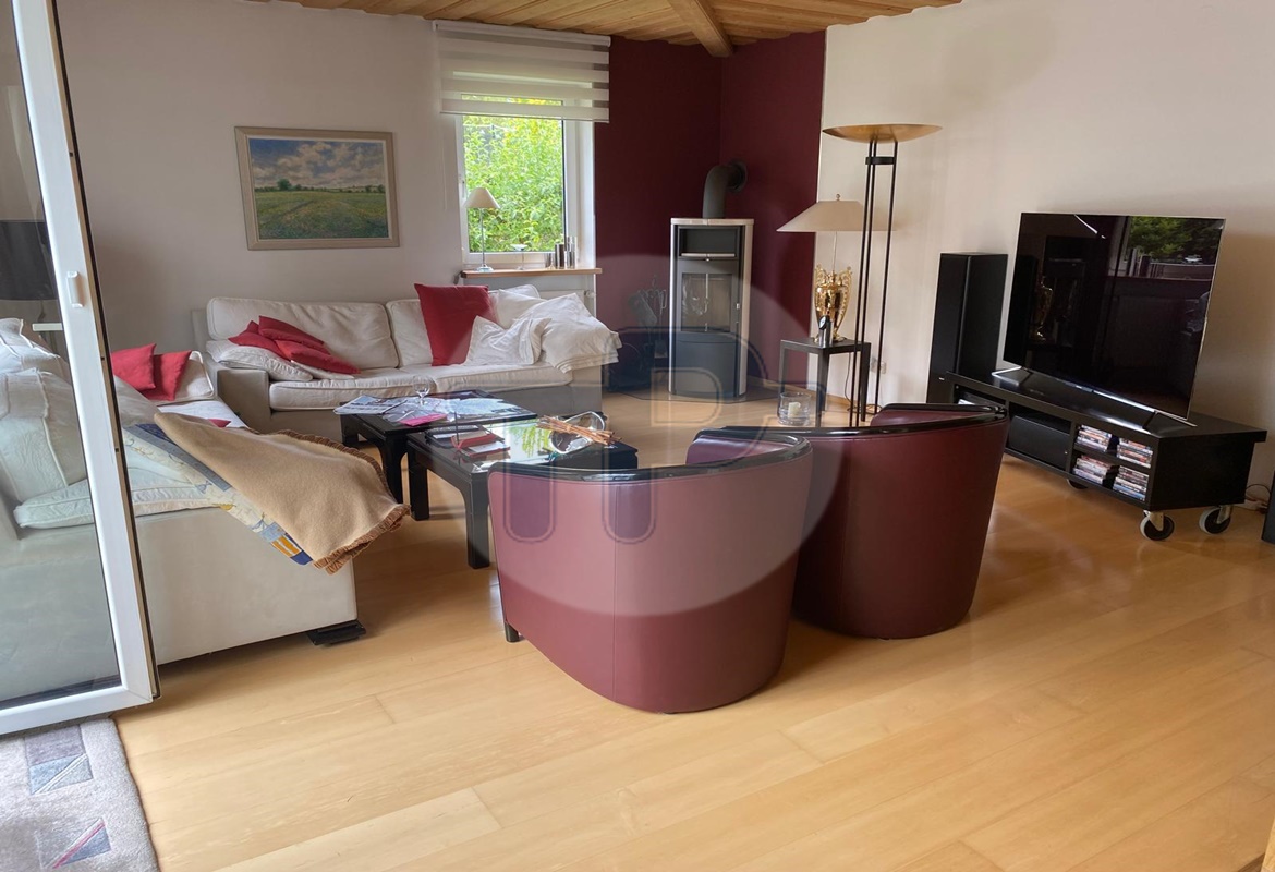 REPRÄSENTATIVES EINFAMILIENHAUS – Kirchberg i. Wald – Vorschaubild 9
