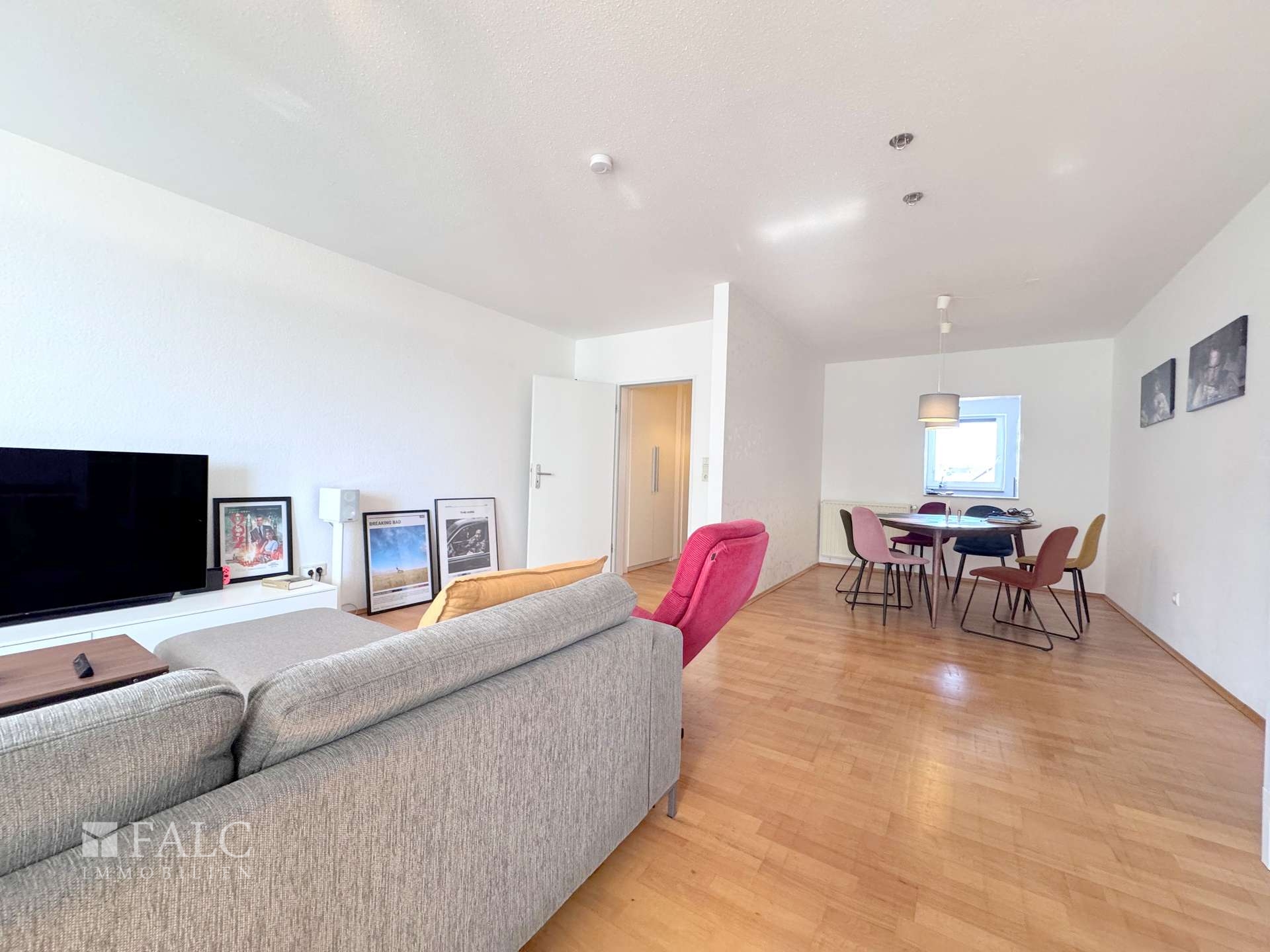 Top-Lage in Bonn-Altstadt: Moderne 3-Zimmer-Wohnung mit Stellplatz – Bonn – Vorschaubild 2