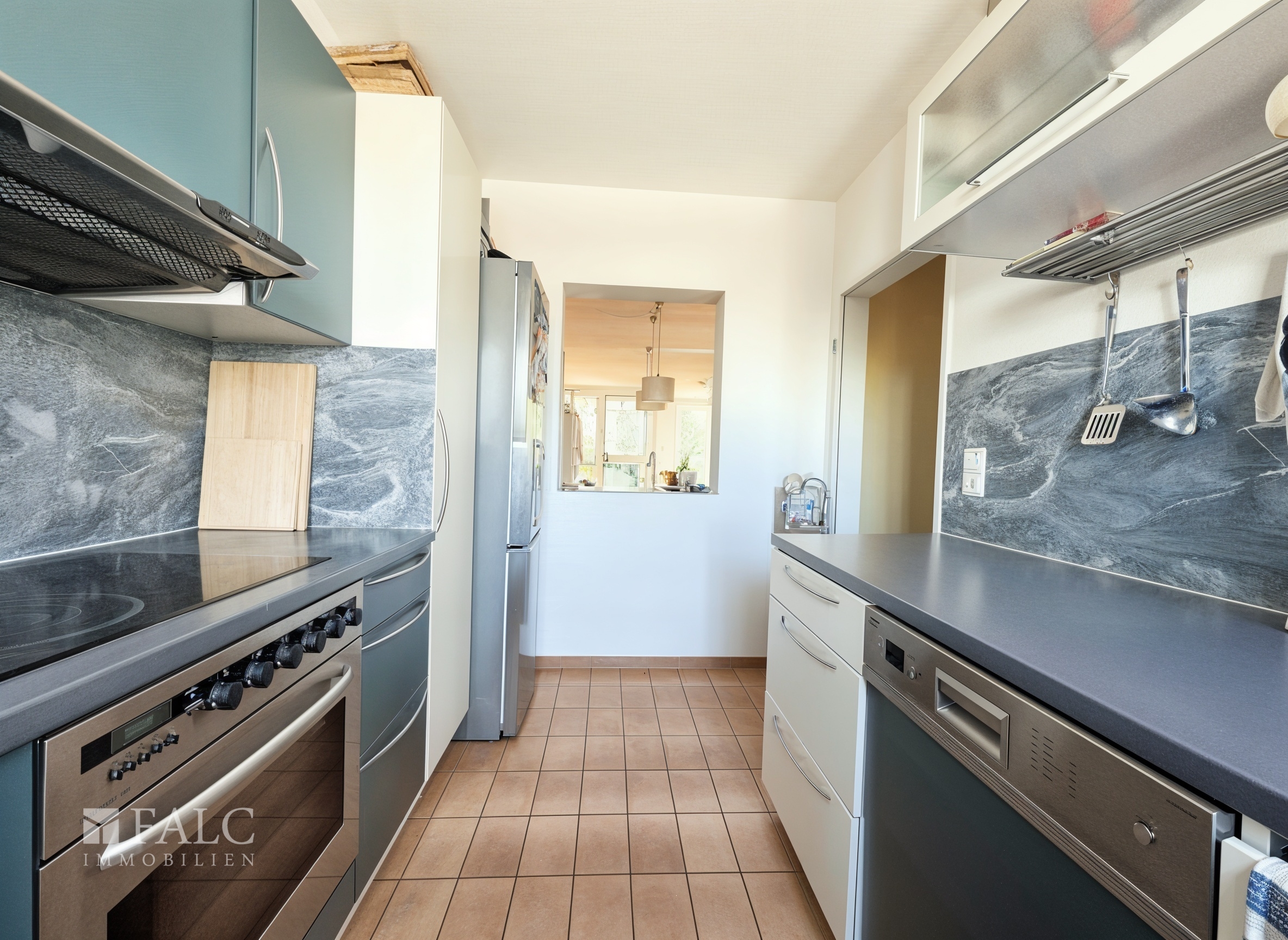 Top-Lage in Bonn-Altstadt: Moderne 3-Zimmer-Wohnung mit Stellplatz – Bonn – Vorschaubild 8