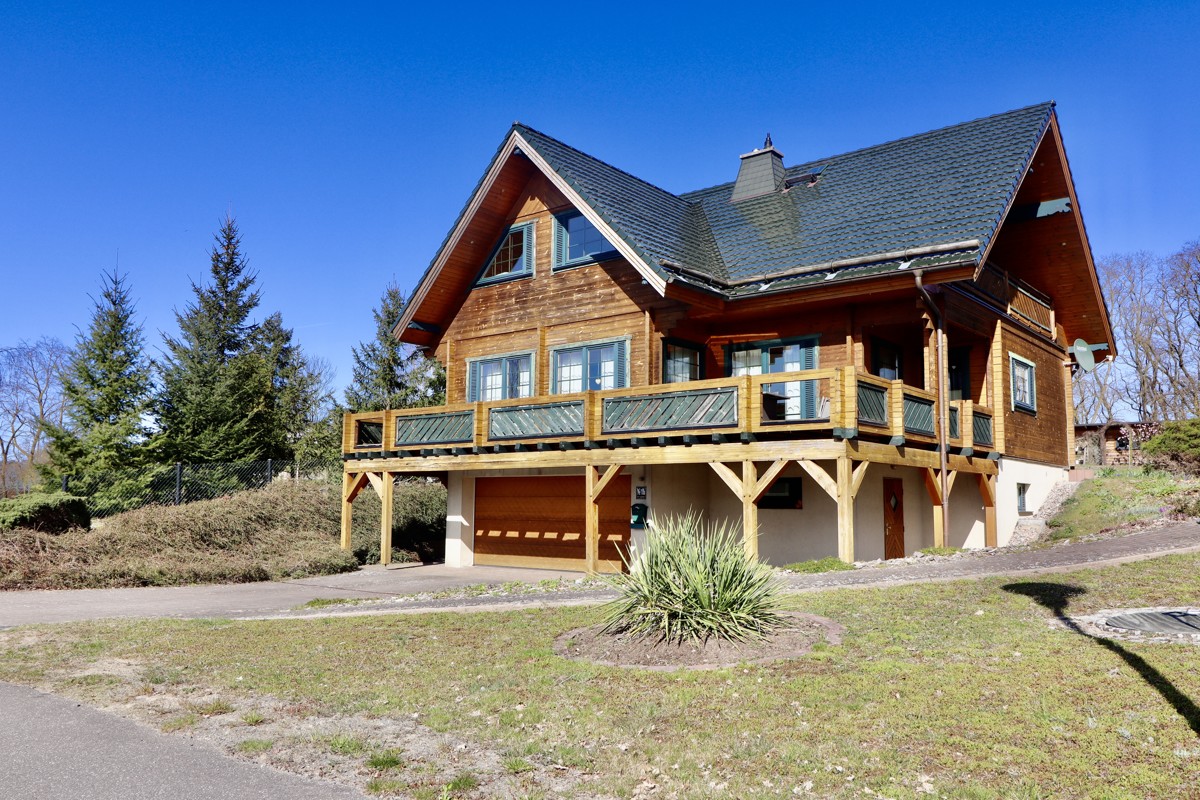 Umgeben von der Natur! Exklusives Landhaus im Blockhausstil. – Jatznick – Bild 1 von 24
