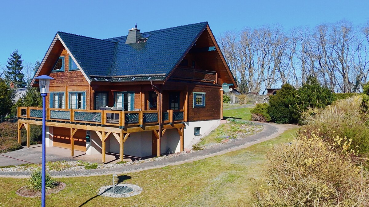 Umgeben von der Natur! Exklusives Landhaus im Blockhausstil. – Jatznick – Vorschaubild 2