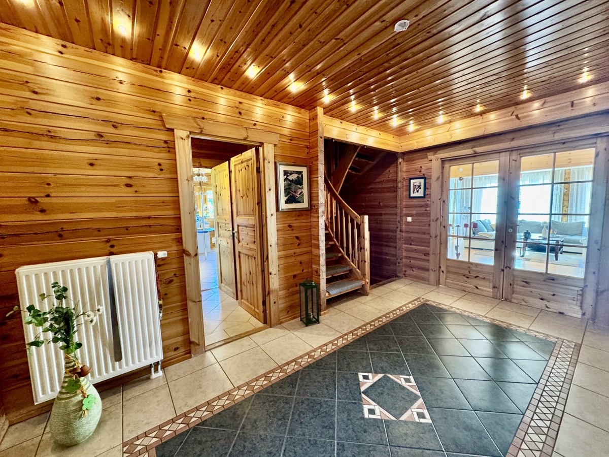 Umgeben von der Natur! Exklusives Landhaus im Blockhausstil. – Jatznick – Vorschaubild 3