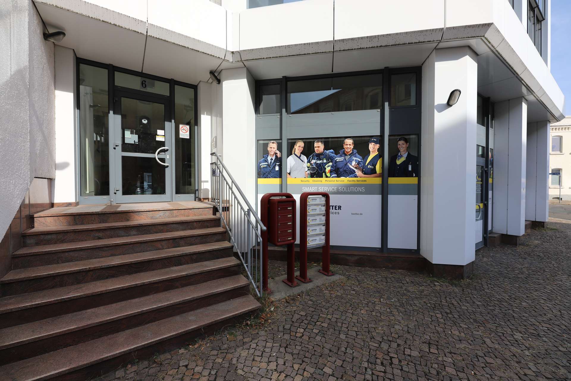 bg